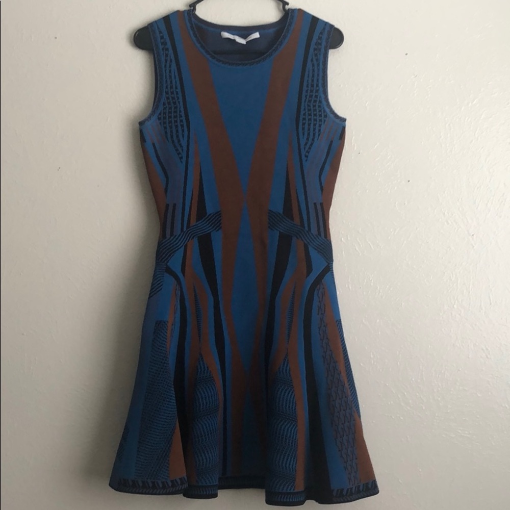DIANEvonFURSTENBERG Beautiful Medium Adult Dress